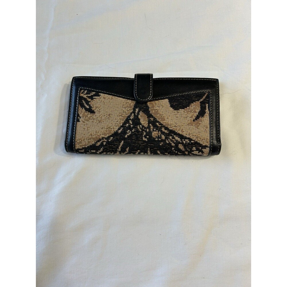 Elegant Black and Tan Tapestry Wallet